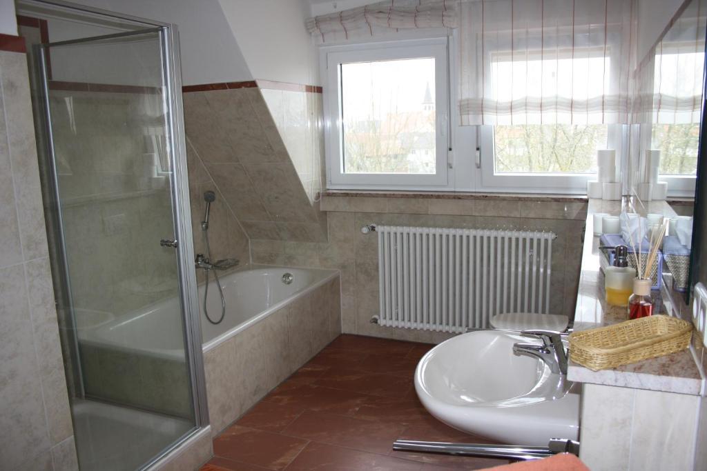 Thai Tawan Rheinhausen Habitación foto