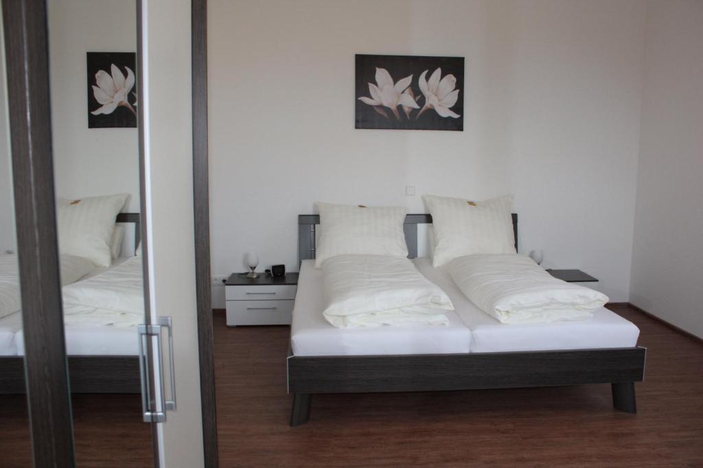 Thai Tawan Rheinhausen Habitación foto